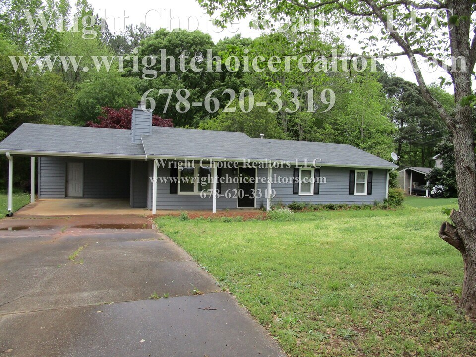 804 Navajo Ct SE in Conyers, GA - Building Photo