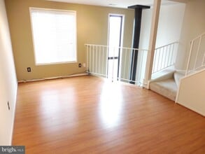 9633 Brassie Way in Gaithersburg, MD - Building Photo - Building Photo