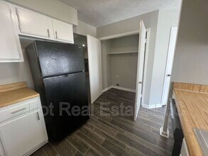 803 Heritage Oaks Dr in Stone Mountain, GA - Building Photo - Building Photo