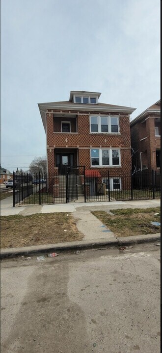 6601 S Washtenaw Ave. in Chicago, IL - Building Photo