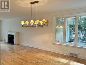 97 Valecrest Dr in Toronto, ON - Building Photo - Building Photo