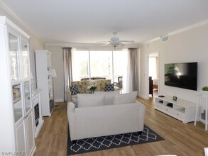 7655 Pebble Creek Cir in Naples, FL - Building Photo - Building Photo