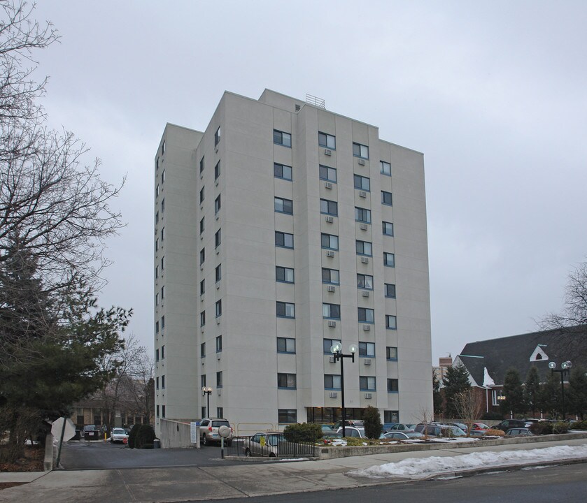 51 Schuyler Ave in Stamford, CT - Building Photo