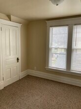 715 Minor Ave, Unit #2 in Kalamazoo, MI - Building Photo - Building Photo