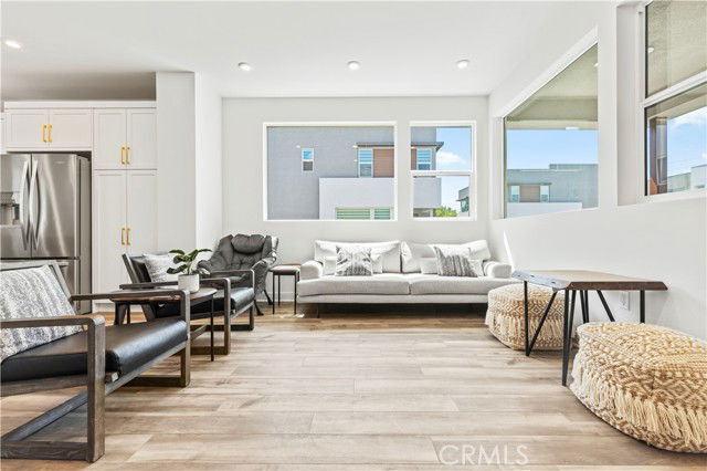 609 S Lyon St in Santa Ana, CA - Building Photo - Building Photo