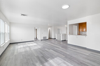 Rumrill Place Apartment in San Pablo, CA - Building Photo - Interior Photo