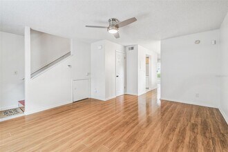 5238 Sunridge Palms Dr in Tampa, FL - Building Photo - Building Photo