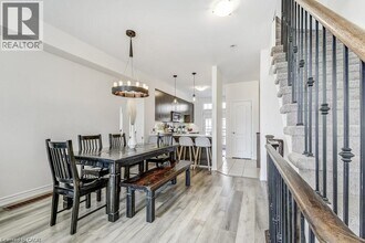 2362 Treversh Common in Burlington, ON - Building Photo - Building Photo