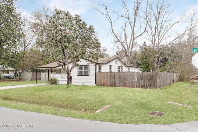 3035 Lucoma Dr in Jacksonville, FL - Building Photo - Building Photo
