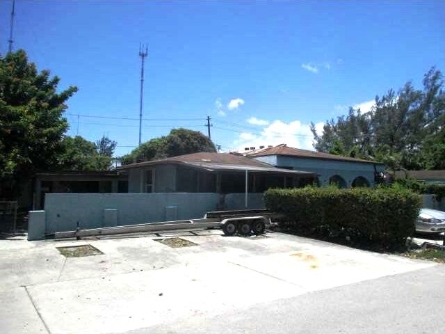 6128 SW 40th St in Miramar, FL - Building Photo