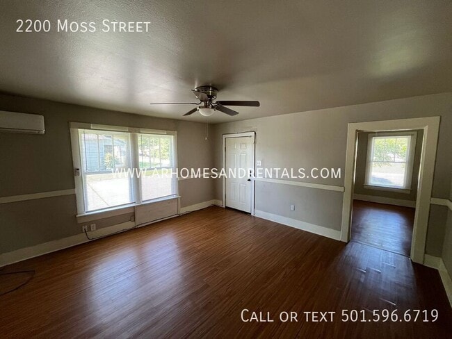 2200 Moss St in North Little Rock, AR - Building Photo - Building Photo