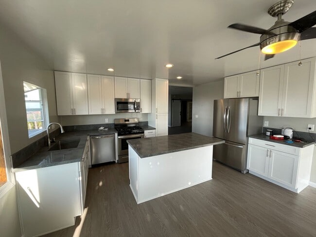 1554 Guy St in San Diego, CA - Building Photo - Building Photo