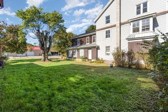 149 N 2nd St in Newport, PA - Building Photo - Building Photo