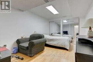 5 Quantum St in Markham, ON - Building Photo - Building Photo