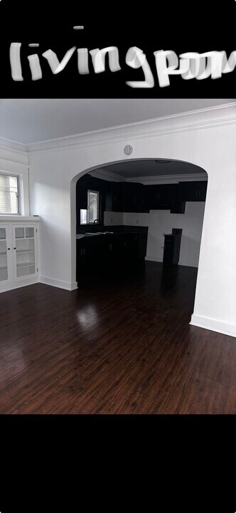 613 W 48th St in Los Angeles, CA - Building Photo