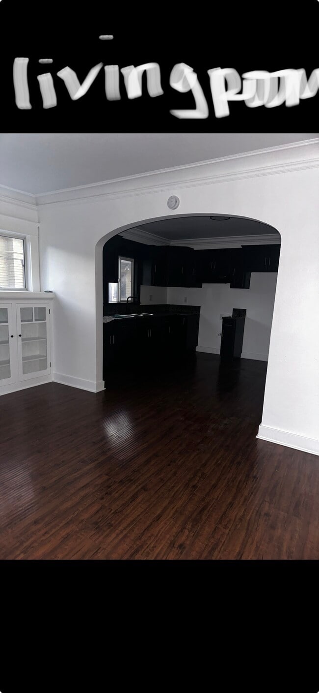 property at 613 W 48th St