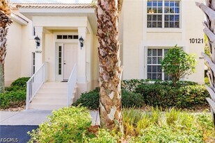 10121 Colonial Country Club Blvd in Ft. Myers, FL - Building Photo