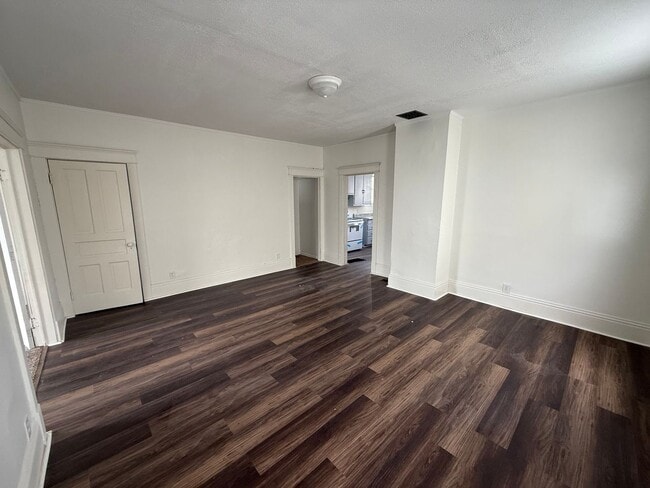 402 Eastern Ave in Newark, OH - Building Photo - Building Photo