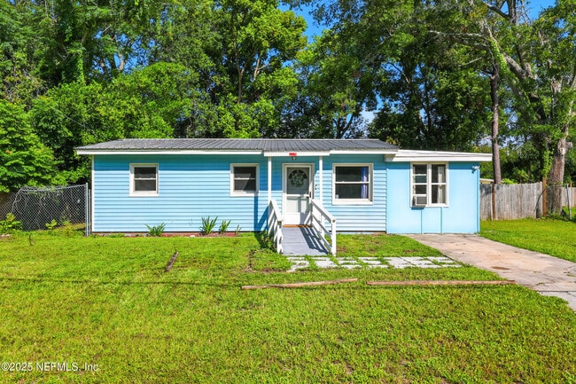 property at 355 Wildwood Ln