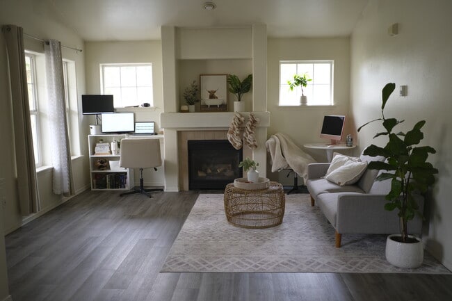 property at 1787 Kennedy Pl