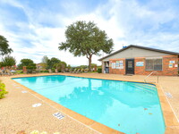 Chisholm Trail Townhomes in Fort Worth, TX - Foto de edificio - Building Photo