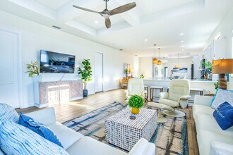 685 107th Ave N in Naples, FL - Building Photo - Building Photo