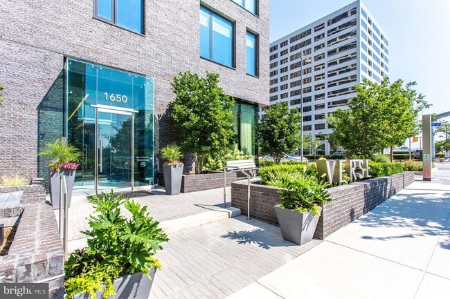 1650 Silver Hill Dr, Unit 1204