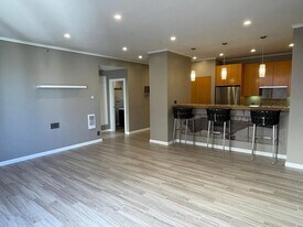 351 Buena Vista Ave E, Unit 504E in San Francisco, CA - Building Photo
