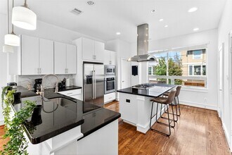 5227 Nett St in Houston, TX - Building Photo - Building Photo