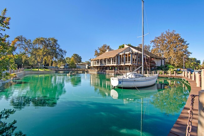 Marina Playa in Santa Clara, CA - Foto de edificio - Building Photo