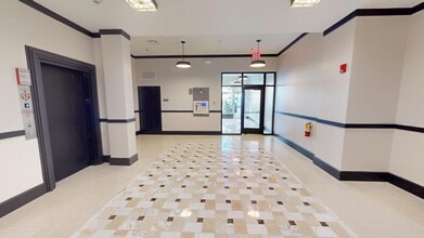 40 Dupage Ct in Elgin, IL - Building Photo - Building Photo