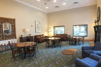 100 E Main St in Waukesha, WI - Building Photo - Building Photo