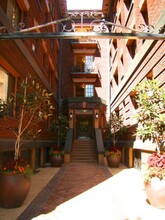 Melcliff Apartments in Portland, OR - Foto de edificio - Building Photo