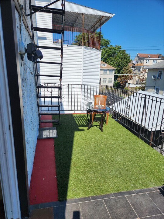 37 Union Ln in Mount Vernon, NY - Building Photo