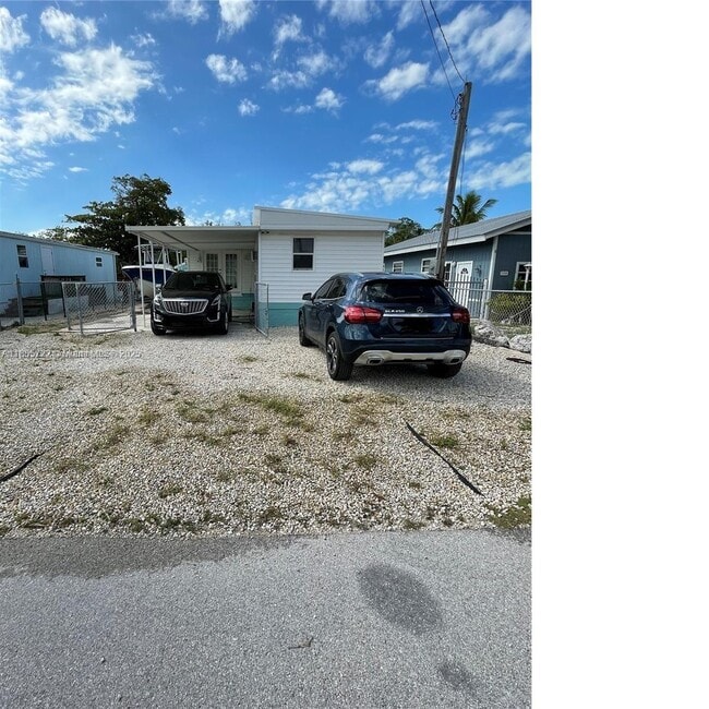 property at 362 Oleander Dr