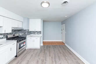 9450 Washington Rd in Niles, IL - Building Photo - Building Photo