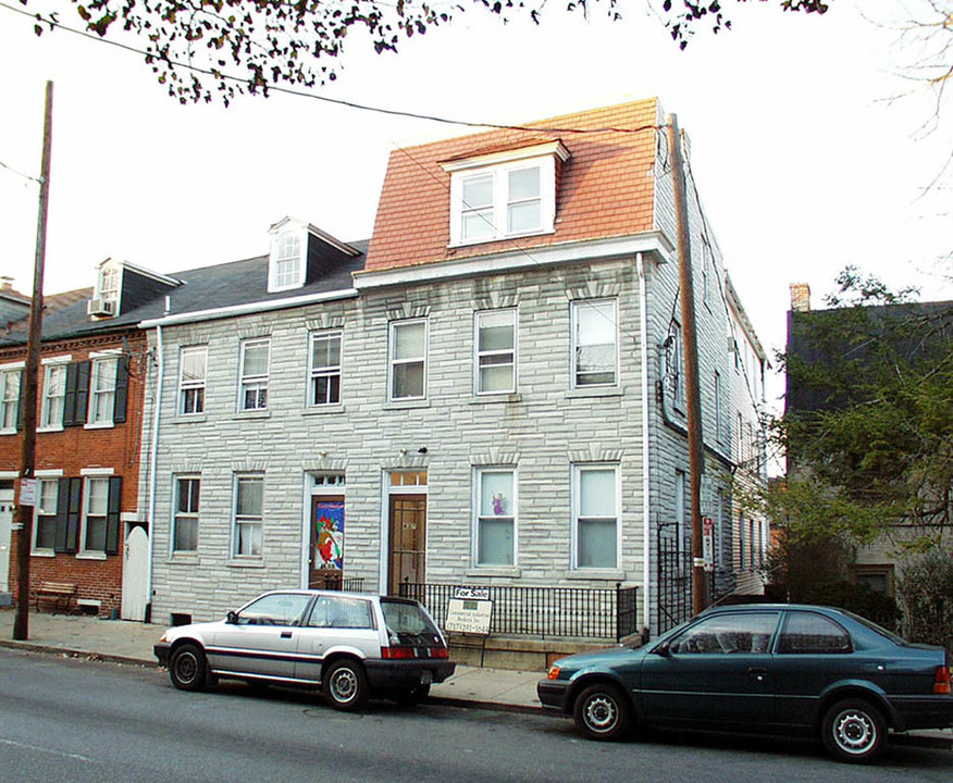 435-437 E Orange St in Lancaster, PA - Foto de edificio