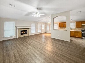 3310 N Mason Rd in Katy, TX - Building Photo - Building Photo