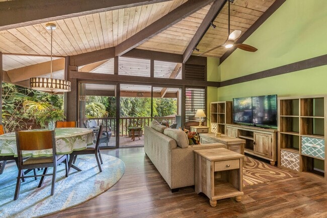property at 4701 Kawaihau Rd