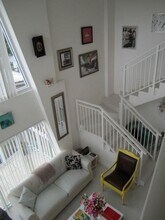 1650 Brickell Ave, Unit 206 in Miami, FL - Foto de edificio - Building Photo