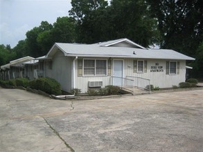 Duke View Apartments in Durham, NC - Building Photo - Building Photo