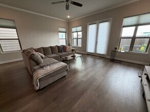 4610 Center St in Houston, TX - Building Photo - Building Photo