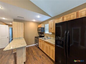 8950 TX-46 in New Braunfels, TX - Building Photo - Building Photo
