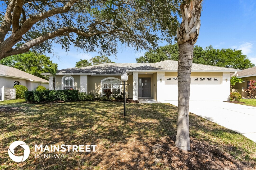 2333 Appaloosa Cir in Sarasota, FL - Building Photo