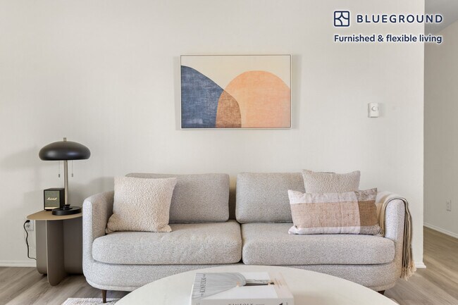 1600 Villa St-Unit -FL2-ID940 in Mountain View, CA - Building Photo - Building Photo