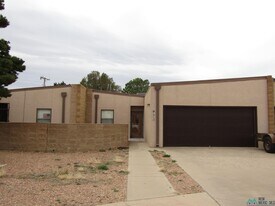 1913 Villa Dr in Artesia, NM - Building Photo