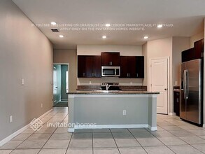 1561 Blue Rose Dr in Ruskin, FL - Building Photo - Building Photo