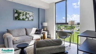 1155 NE 126th St in North Miami, FL - Building Photo