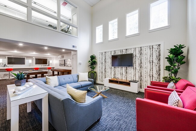 The Trails of Redmond in Redmond, WA - Foto de edificio - Building Photo