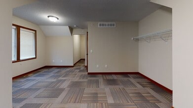 915 7th St SE in Minneapolis, MN - Building Photo - Building Photo